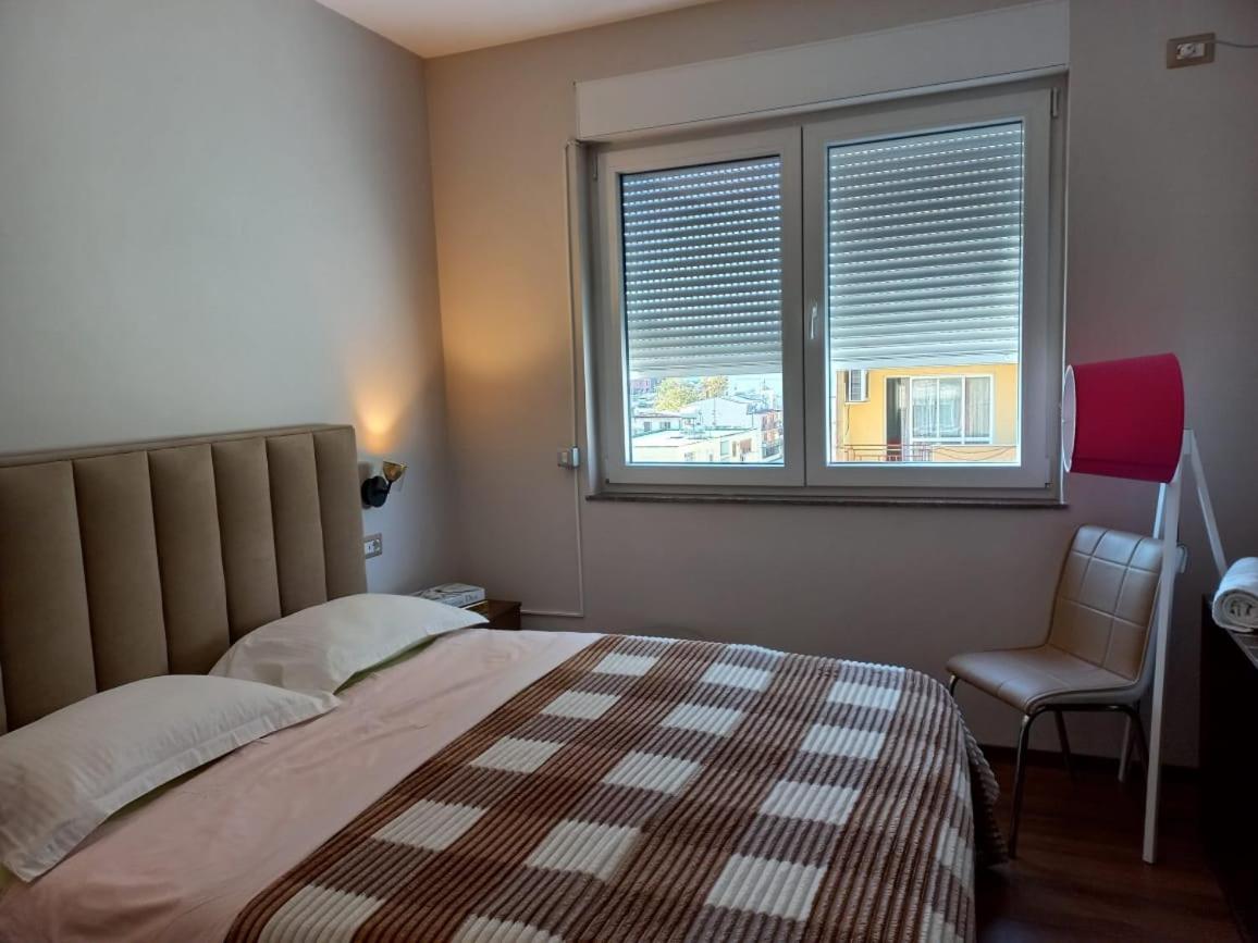 Penthouse Rooms & Aparts ティラナ エクステリア 写真
